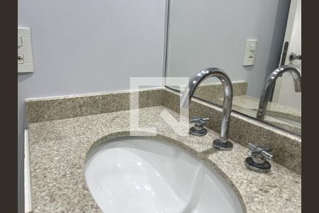 Apartamento à venda com 70m², 2 quartos e 1 vagaBanheiro Corredor