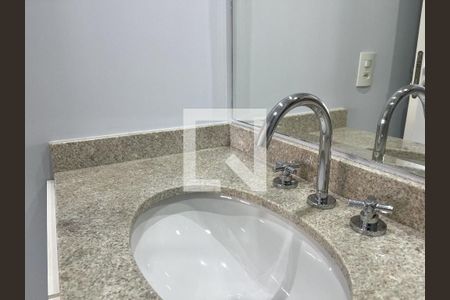 Apartamento à venda com 70m², 2 quartos e 1 vagaBanheiro da Suíte