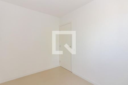 Quarto de apartamento para alugar com 2 quartos, 40m² em Rubem Berta, Porto Alegre