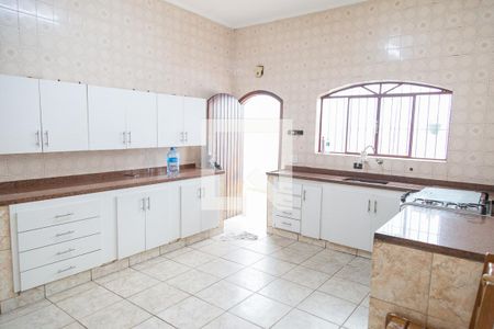 Casa à venda com 264m², 3 quartos e 7 vagasCozinha
