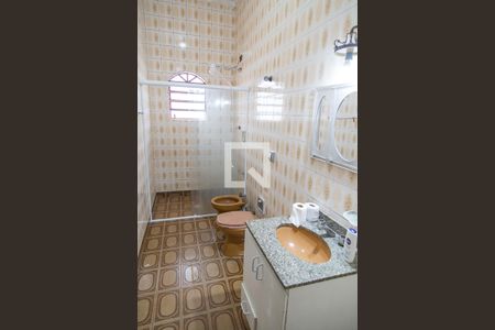 Casa à venda com 264m², 3 quartos e 7 vagasBanheiro Social