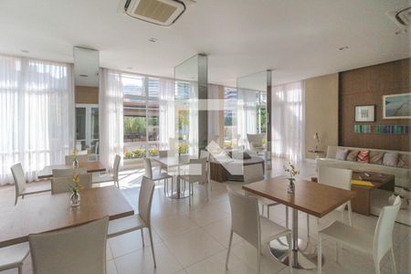Apartamento para alugar com 100m², 1 quarto e 2 vagas Apartamento para alugar com 100m², 1 quarto e 2 vagasSalão de festas