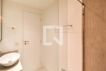 Apartamento para alugar com 100m², 1 quarto e 2 vagas Apartamento para alugar com 100m², 1 quarto e 2 vagasBanheiro do quarto