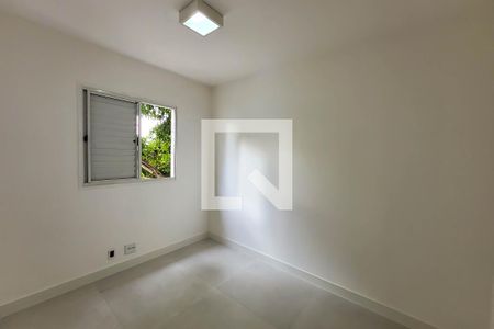 Quarto 1 de apartamento para alugar com 2 quartos, 48m² em Vila Firmiano Pinto, São Paulo