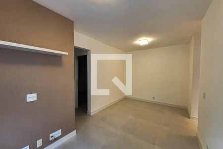 Sala de Estar/Jantar de apartamento para alugar com 2 quartos, 48m² em Vila Firmiano Pinto, São Paulo
