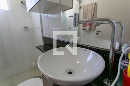 Banheiro de apartamento para alugar com 2 quartos, 44m² em São João Batista (venda Nova), Belo Horizonte
