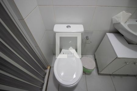 Apartamento à venda com 40m², 2 quartos e sem vaga Apartamento à venda com 40m², 2 quartos e sem vagaBanheiro