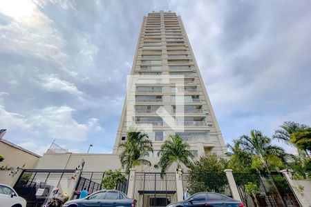 Apartamento para alugar com 68m², 2 quartos e 1 vagaFachada