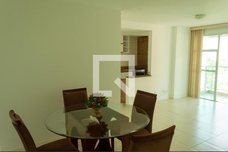 Sala de apartamento para alugar com 2 quartos, 60m² em Barra da Tijuca, Rio de Janeiro