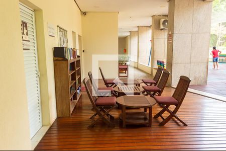 Apartamento para alugar com 60m², 2 quartos e 1 vagaÁrea Comum - Playground