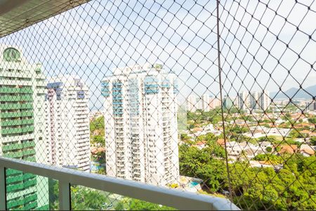 Apartamento para alugar com 60m², 2 quartos e 1 vagavista da varada