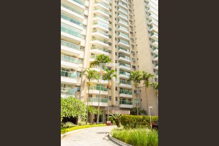 Apartamento para alugar com 60m², 2 quartos e 1 vagaFachada