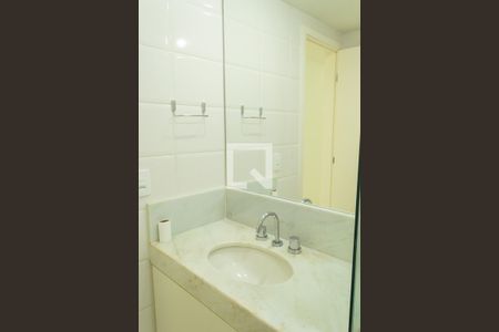 Apartamento para alugar com 60m², 2 quartos e 1 vagaBanheiro Social detalhe