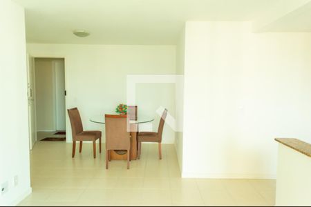 Sala de apartamento para alugar com 2 quartos, 60m² em Barra da Tijuca, Rio de Janeiro