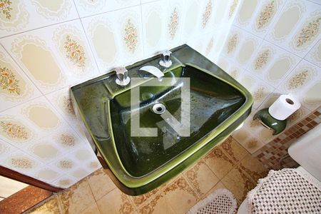 Casa à venda com 372m², 4 quartos e 4 vagasBanheiro Social 2