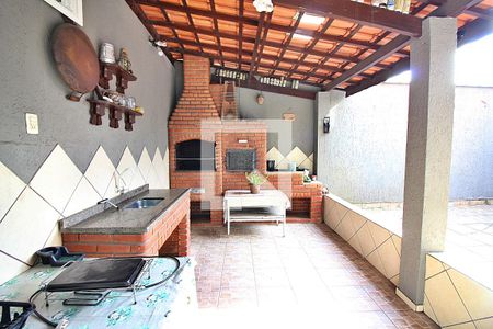 Casa à venda com 372m², 4 quartos e 4 vagasEspaço Gourmet