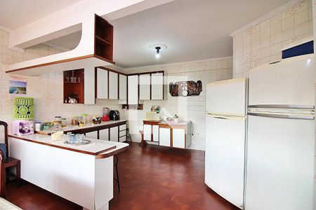 Casa à venda com 372m², 4 quartos e 4 vagasCozinha 1