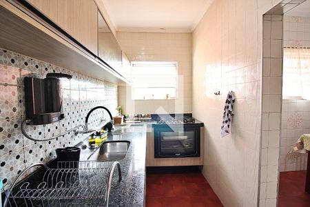 Casa à venda com 372m², 4 quartos e 4 vagasCozinha 2