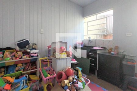 Casa à venda com 152m², 2 quartos e 1 vagaQuarto de Serviço