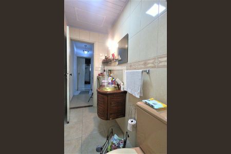 Casa à venda com 152m², 2 quartos e 1 vagaBanheiro