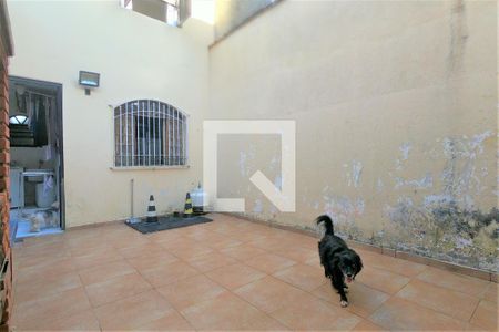 Casa à venda com 152m², 2 quartos e 1 vagaQuintal