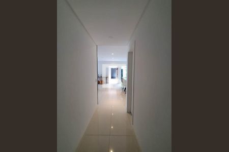 Sala corredor de casa à venda com 3 quartos, 1000m² em Vila Albertina, São Paulo