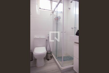 Apartamento à venda com 306m², 4 quartos e 3 vagas Apartamento à venda com 306m², 4 quartos e 3 vagasBanheiro da suíte 2