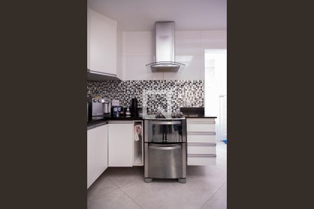 Apartamento à venda com 306m², 4 quartos e 3 vagas Apartamento à venda com 306m², 4 quartos e 3 vagasCozinha