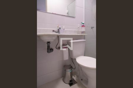 Apartamento à venda com 306m², 4 quartos e 3 vagas Apartamento à venda com 306m², 4 quartos e 3 vagasBanheiro da suíte 1