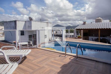 Apartamento à venda com 306m², 4 quartos e 3 vagas Apartamento à venda com 306m², 4 quartos e 3 vagasCobertura - piscina