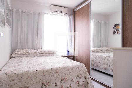 Apartamento à venda com 306m², 4 quartos e 3 vagas Apartamento à venda com 306m², 4 quartos e 3 vagasQuarto 2