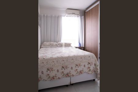 Apartamento à venda com 306m², 4 quartos e 3 vagas Apartamento à venda com 306m², 4 quartos e 3 vagasQuarto 2