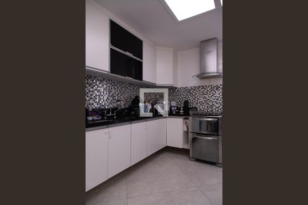 Apartamento à venda com 306m², 4 quartos e 3 vagas Apartamento à venda com 306m², 4 quartos e 3 vagasCozinha