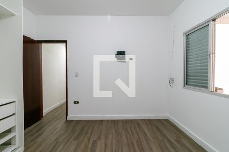 Quarto 1 de casa para alugar com 2 quartos, 100m² em Jardim Danfer, São Paulo