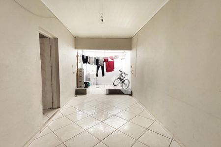 Casa à venda com 100m², 2 quartos e 3 vagas Casa à venda com 100m², 2 quartos e 3 vagasÁrea de Serviço