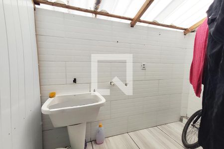 Casa à venda com 100m², 2 quartos e 3 vagas Casa à venda com 100m², 2 quartos e 3 vagasÁrea de Serviço