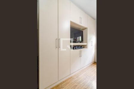 Apartamento à venda com 142m², 4 quartos e 3 vagasQuarto 4