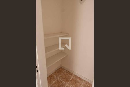 Casa à venda com 241m², 3 quartos e 3 vagasDespensa da Cozinha