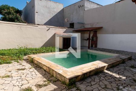 Casa à venda com 241m², 3 quartos e 3 vagasEspaço Gourmet - Piscina
