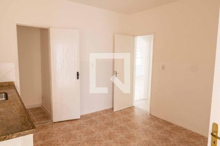 Casa à venda com 241m², 3 quartos e 3 vagasCozinha