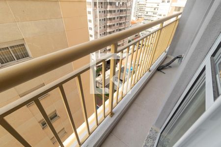 Varanda de kitnet/studio à venda com 1 quarto, 25m² em Pinheiros, São Paulo