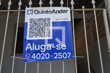 Casa para alugar com 100m², 2 quartos e 1 vaga Casa para alugar com 100m², 2 quartos e 1 vagaFachada