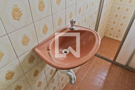 Casa para alugar com 100m², 2 quartos e 1 vaga Casa para alugar com 100m², 2 quartos e 1 vagaBanheiro