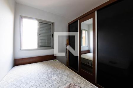 Quarto 2 de apartamento para alugar com 2 quartos, 52m² em Sítio Pinheirinho, São Paulo