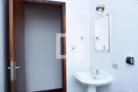 Casa para alugar com 115m², 3 quartos e 1 vagaBanheiro Social