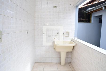 Casa para alugar com 115m², 3 quartos e 1 vagaÁrea de Serviço