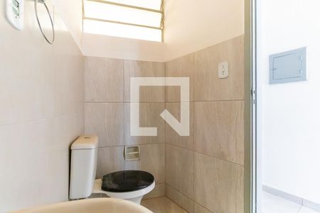 Studio para alugar com 28m², 1 quarto e sem vaga Studio para alugar com 28m², 1 quarto e sem vagaBanheiro