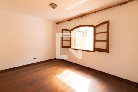 Casa para alugar com 400m², 4 quartos e 5 vagas Casa para alugar com 400m², 4 quartos e 5 vagasQuarto 2