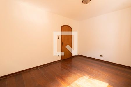 Casa para alugar com 400m², 4 quartos e 5 vagas Casa para alugar com 400m², 4 quartos e 5 vagasQuarto 2