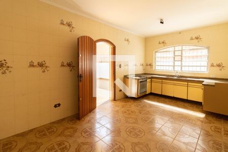 Casa para alugar com 400m², 4 quartos e 5 vagas Casa para alugar com 400m², 4 quartos e 5 vagasCozinha